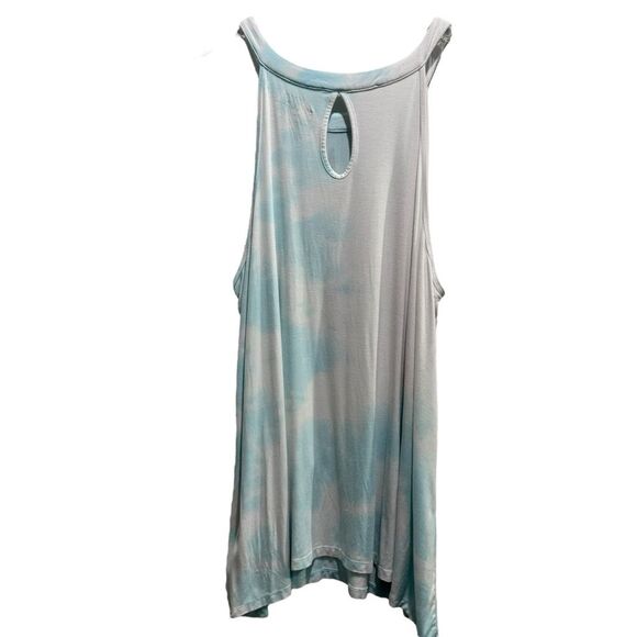 Torrid Super Soft Light Blue Tie-Dye Happy Hour Tank 2X Graphic Tank - Picture 6 of 9